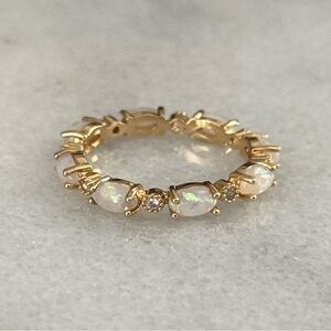 Gold Opal Crystal Tear Drop Princess Ring Size 7

Brand New